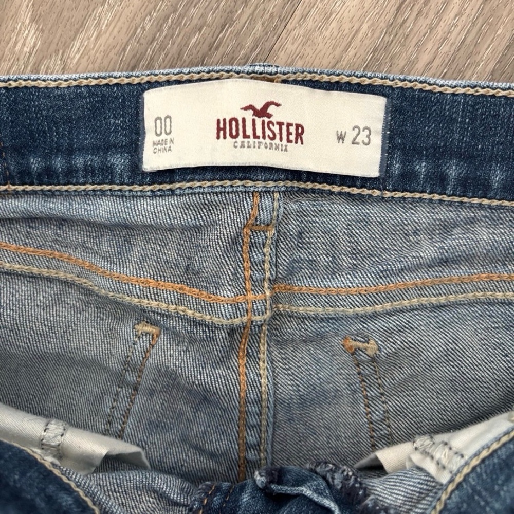 Hollister Women's Blue Denin Jean Shorts - Picture 2 of 4